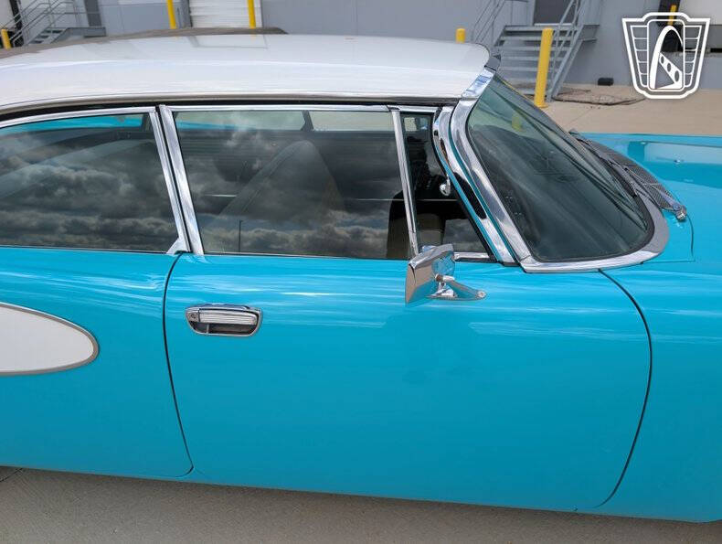 1957 Chrysler Windsor