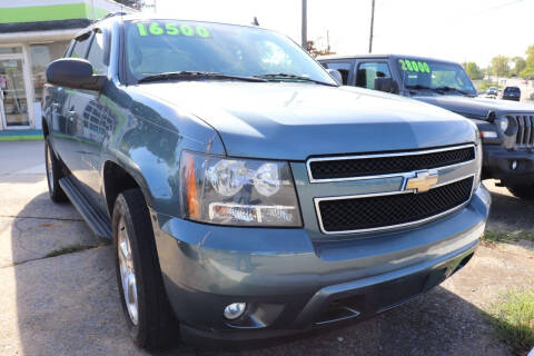 2011 Chevrolet Avalanche for sale at Ginters Auto Sales in Camp Hill PA