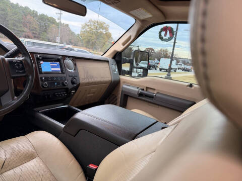 2011 Ford F-350 Super Duty Lariat