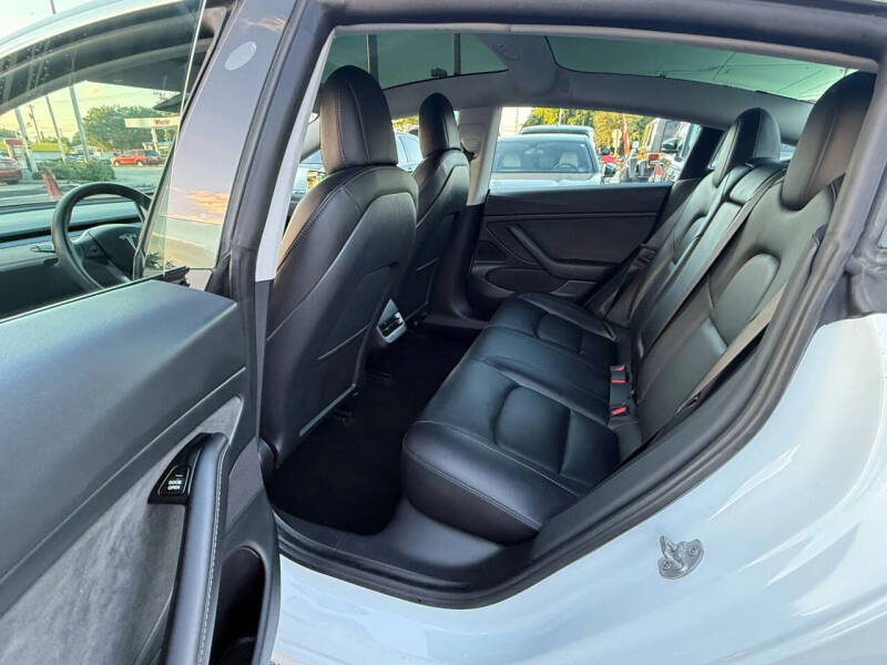 2020 Tesla Model 3 Long Range