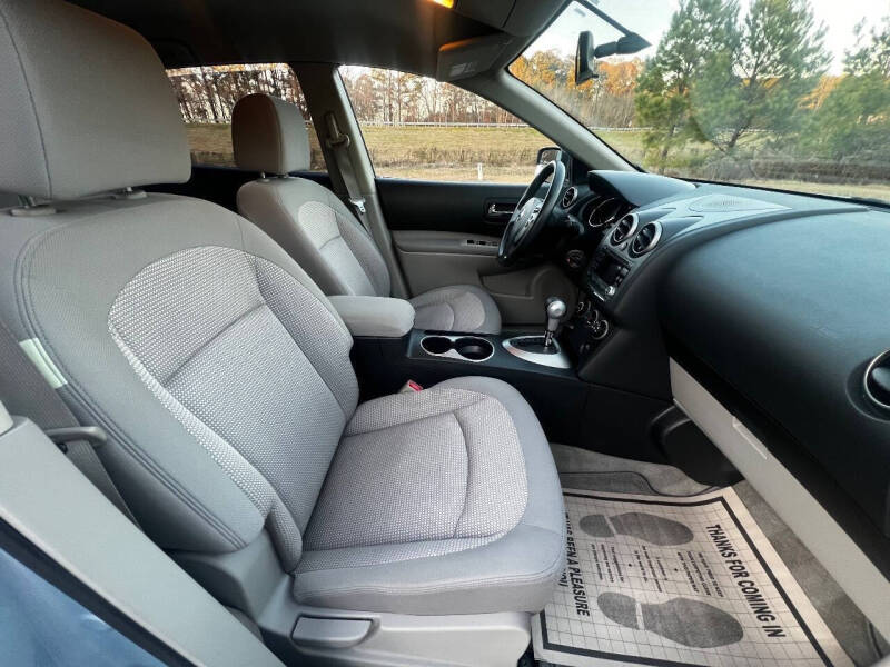 2011 Nissan Rogue SV