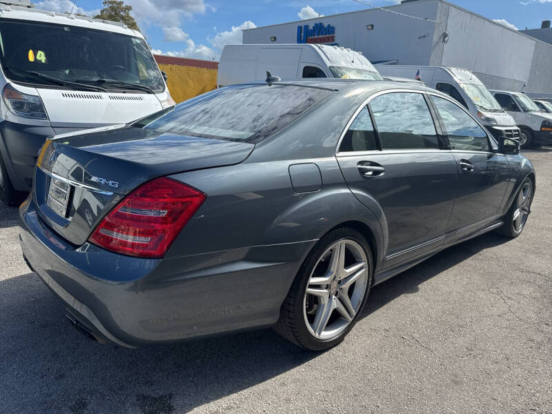 2011 Mercedes-Benz S-Class S 63 AMG