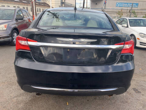 2012 Chrysler 200 Limited
