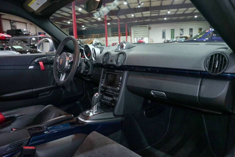 2012 Porsche Cayman R