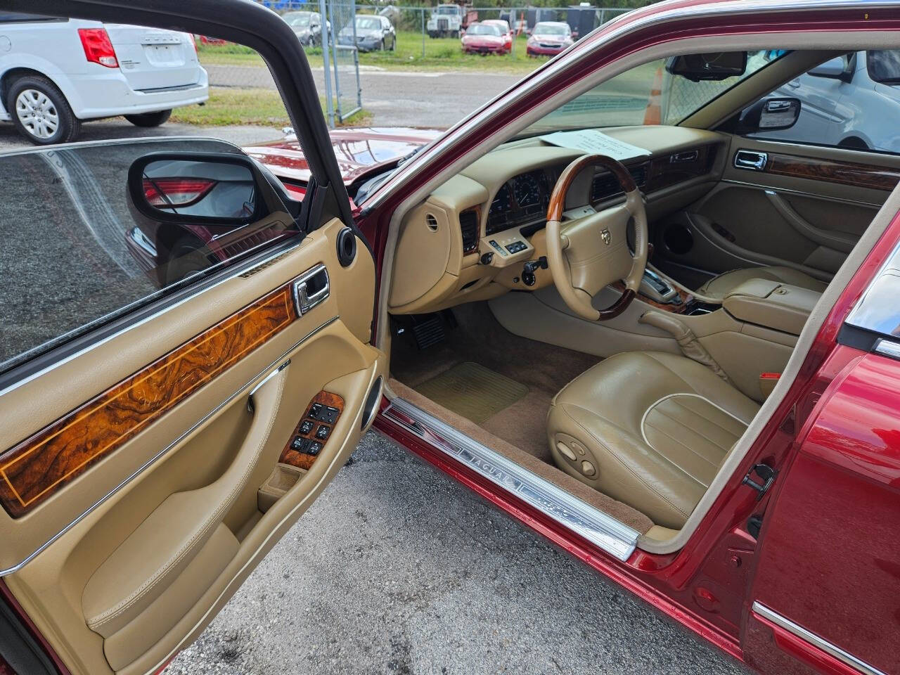 1995 Jaguar XJ-Series for sale at JOHNS AUTO SALES LLC in Apopka, FL