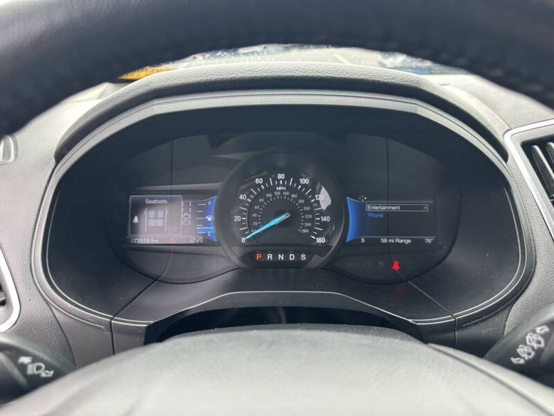 2022 Ford Edge Titanium