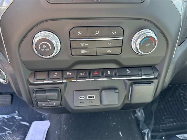 2025 GMC Sierra 2500HD Pro