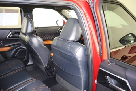 2024 Mitsubishi Outlander PHEV SEL