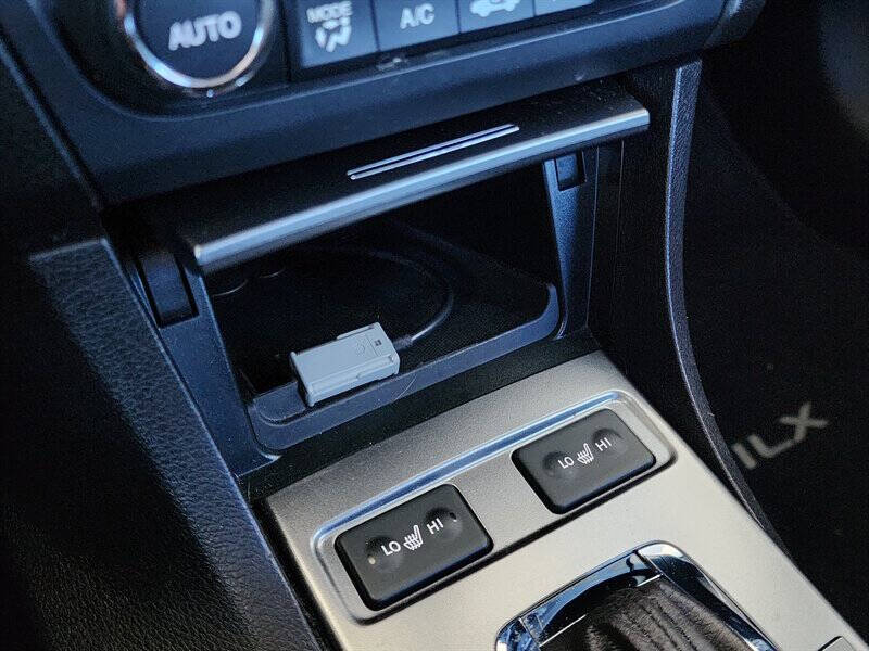 2014 Acura ILX 2.0L w/Tech