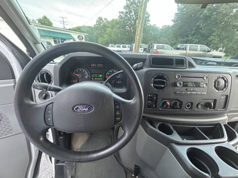 2012 Ford E-Series E-350 SD XLT