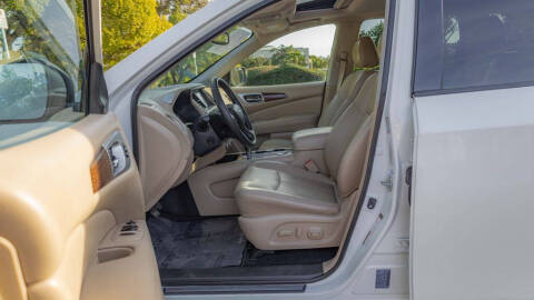 2020 Nissan Pathfinder Platinum