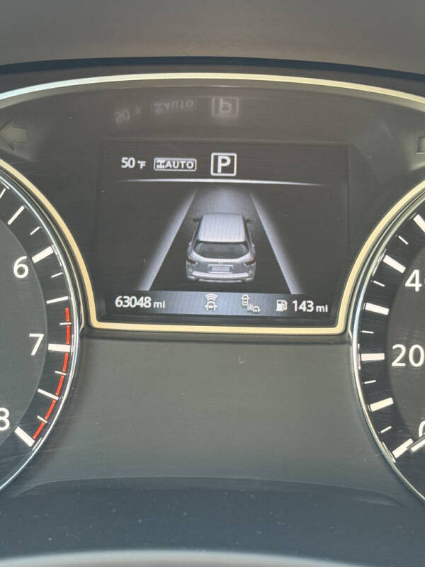 2020 Nissan Pathfinder SV