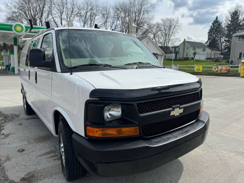 2011 Chevrolet Express Cargo Work Van photo 6