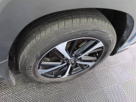 2024 Toyota Corolla Cross Hybrid XSE