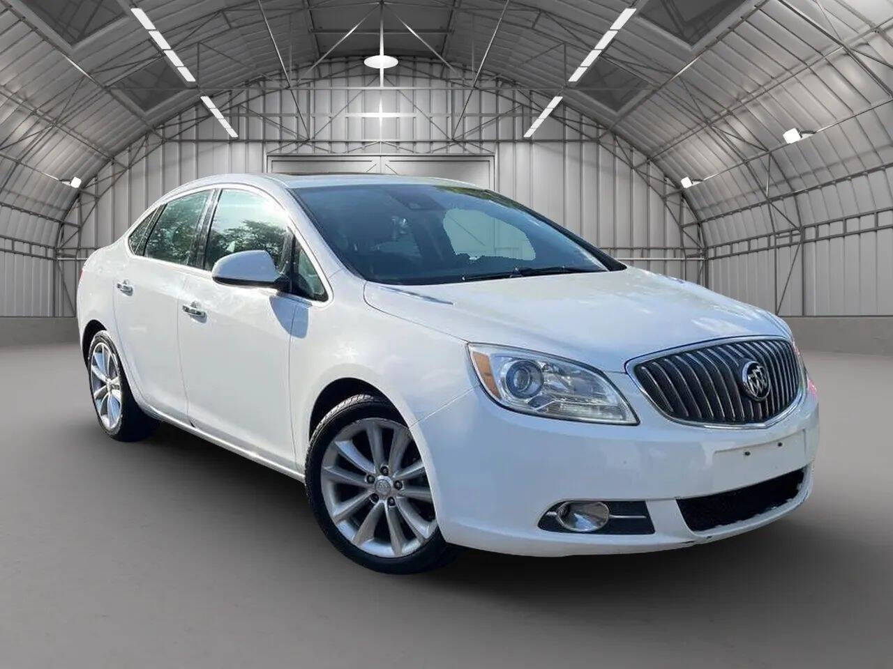 2015 Buick Verano Leather Group 4dr Sedan's photo