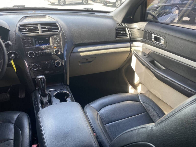 2018 Ford Explorer