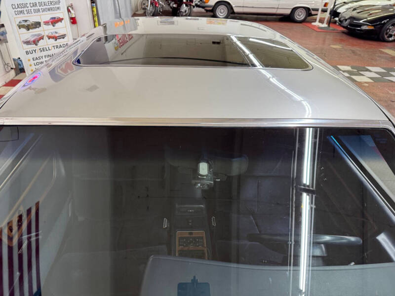 1988 Lincoln Mark VII Bill Blass