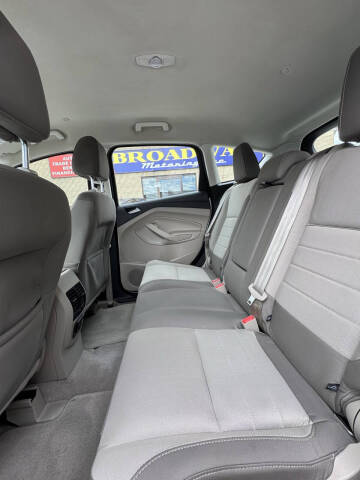 2015 Ford C-MAX Hybrid SE