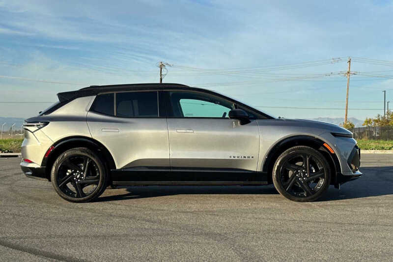 2026 Chevrolet Equinox EV RS