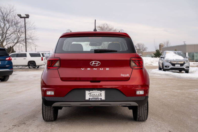 2025 Hyundai Venue SEL