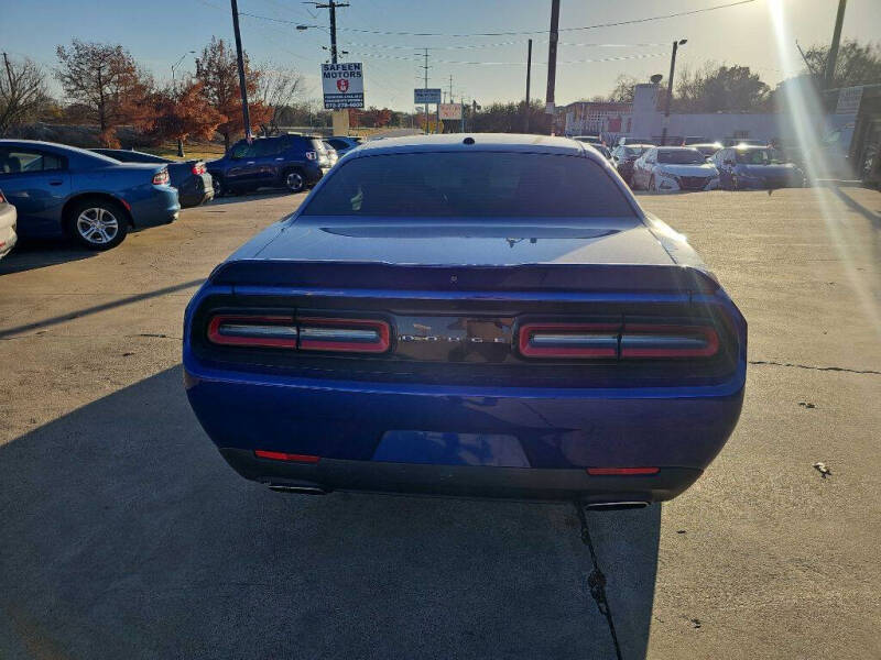 2020 Dodge Challenger SXT