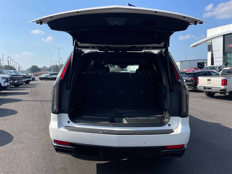 2022 Cadillac Escalade Sport