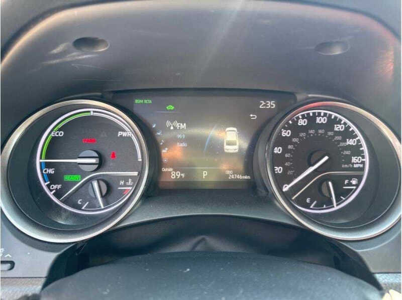 2022 Toyota Camry Hybrid XSE