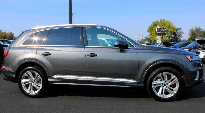 2022 Audi Q7 quattro Premium Plus 55 TFSI