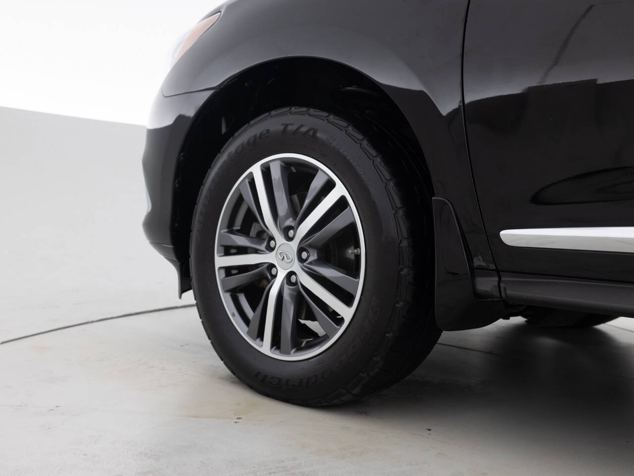 Used Car 2017 Infiniti Qx60  Base Awd 4dr Suv For Sale Under $12,000 In Coal City, Illinois