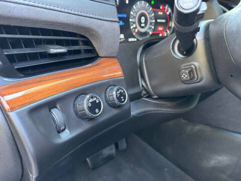 2017 Cadillac Escalade Luxury