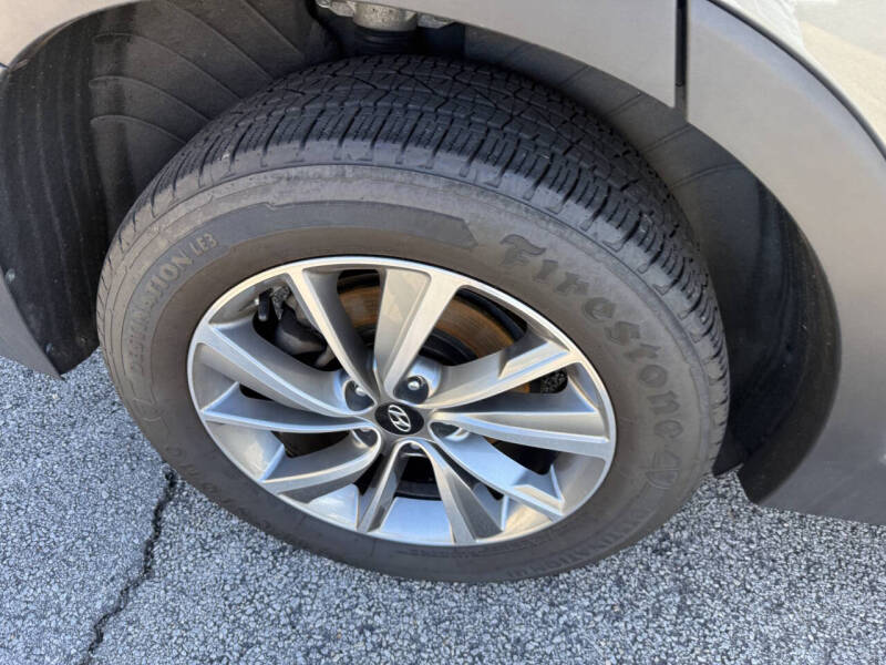 2019 Hyundai Santa Fe Ultimate 2.4L