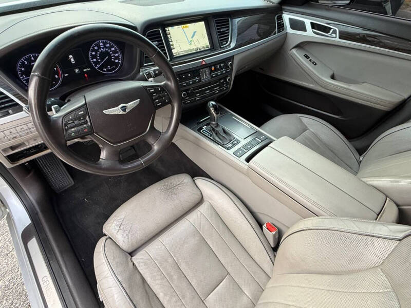 2015 Hyundai Genesis