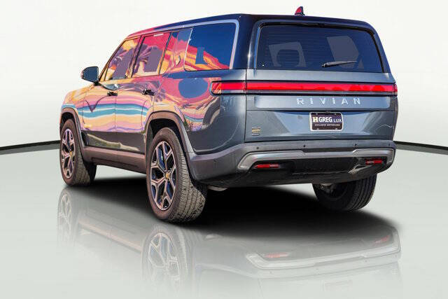 2022 Rivian R1S Launch Edition