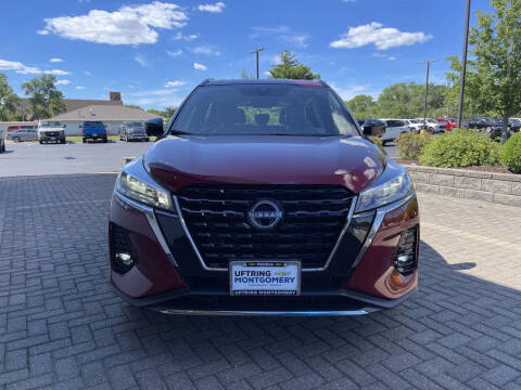 2023 Nissan Kicks SR