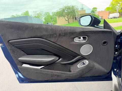 2020 Aston Martin Vantage