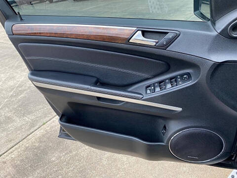 2009 Mercedes-Benz GL-Class GL 550 4MATIC