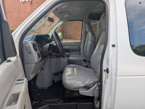 2012 Ford E-Series E-350 SD