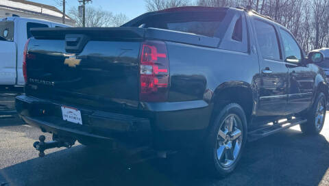 2013 Chevrolet Avalanche LTZ Black Diamond