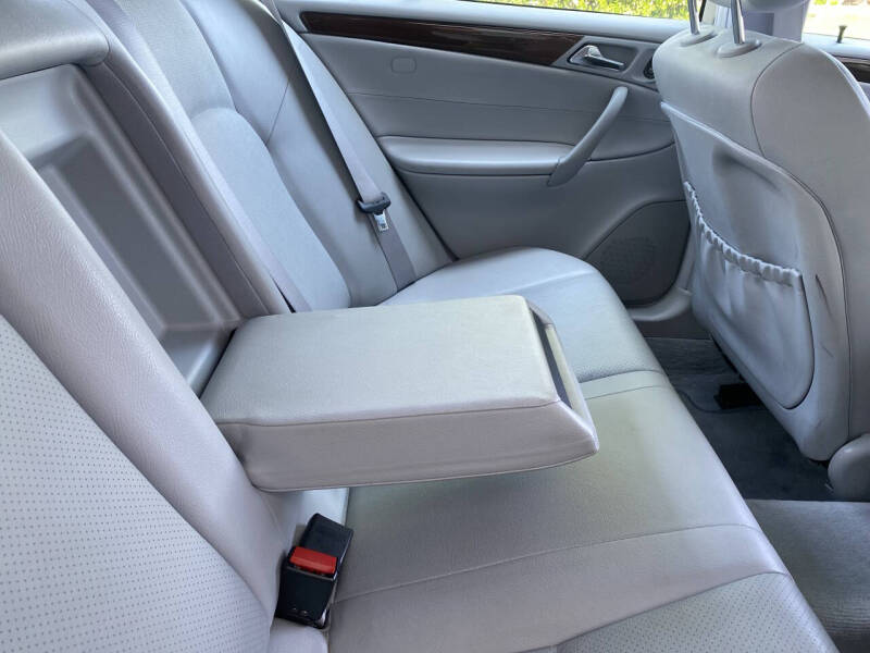 2002 Mercedes-Benz C-Class C 320