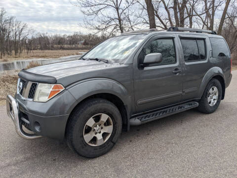 2007 Nissan Pathfinder for sale at Car Dude in Madison Lake MN