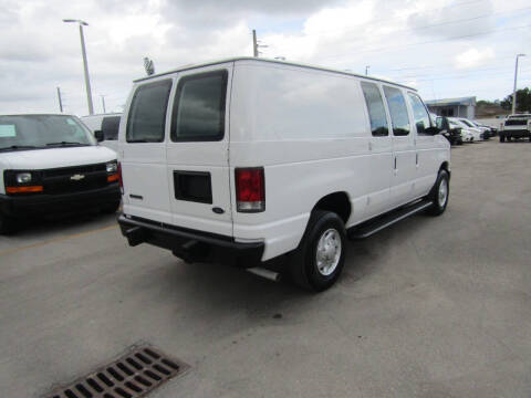 2010 Ford E-Series E-250