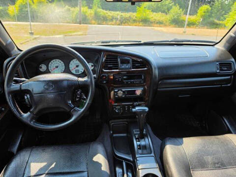 2001 Nissan Pathfinder LE