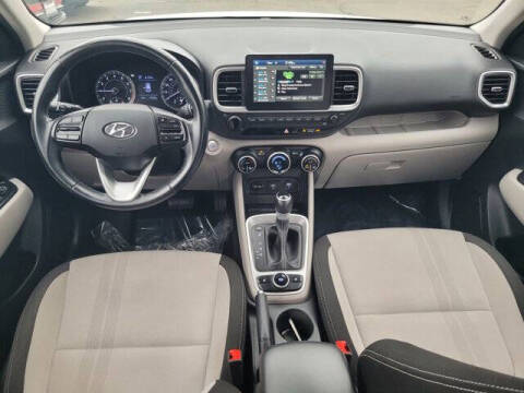 2020 Hyundai Venue SEL