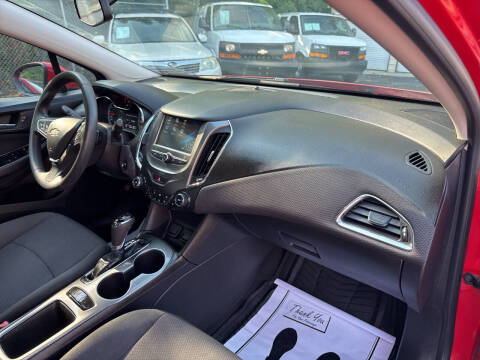 2017 Chevrolet Cruze LT Auto