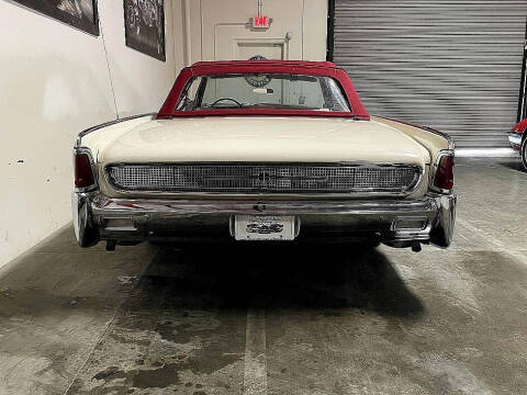 1961 Lincoln Continental