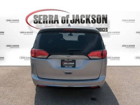 2020 Chrysler Pacifica Touring