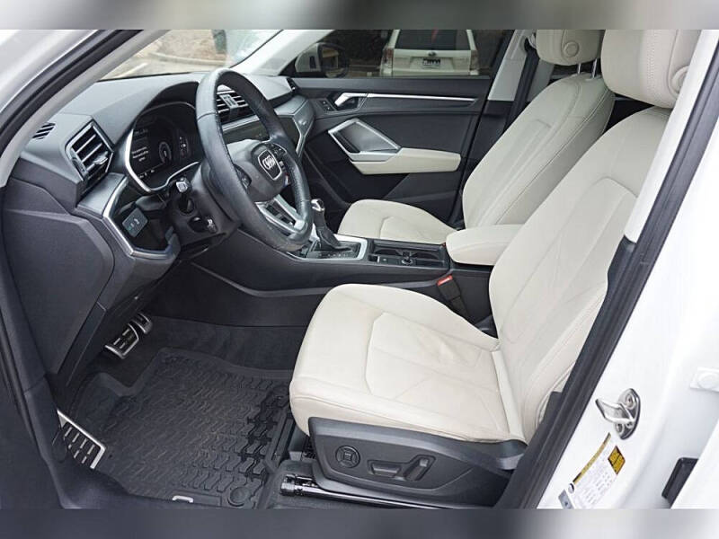 2020 Audi Q3 quattro S line Prem Plus 45 TFSI