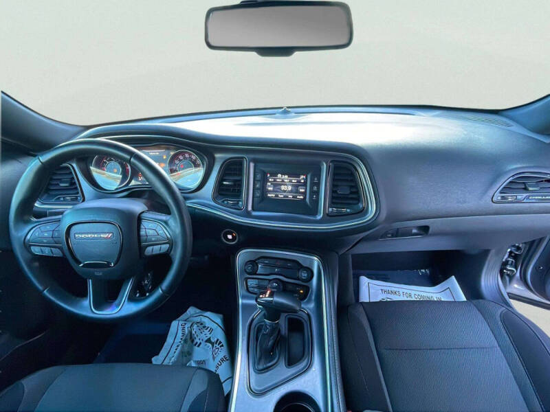 2015 Dodge Challenger SXT