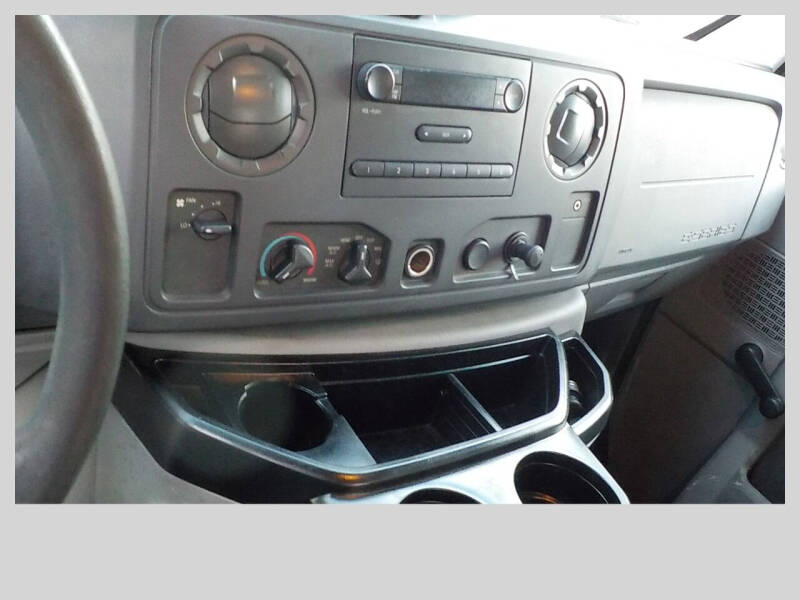 2012 Ford E-Series E-350 SD