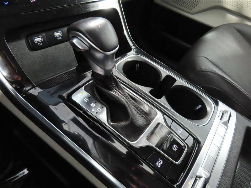 2022 Kia Carnival SX